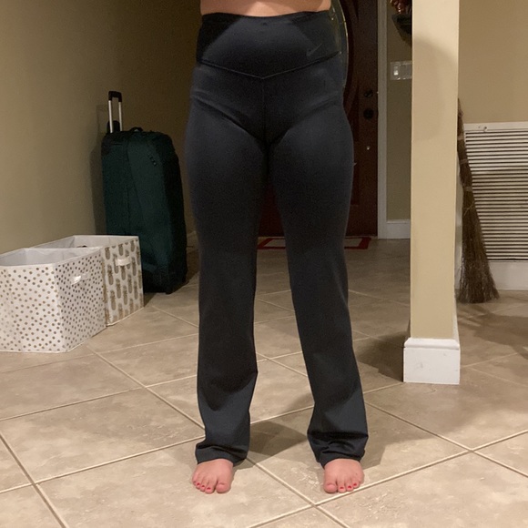 Nike wide leg dri fit pants - Picture 7 of 9